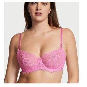 Victoria's Secret Pink Lace Bra size 38DDD